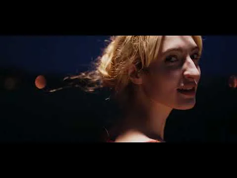 Small White — Video musicale originale